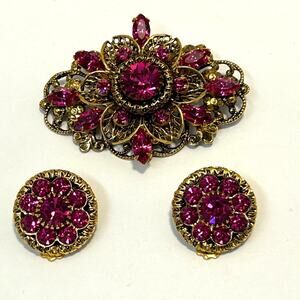 Vintage Pink Gold Tone Filigree Rhinestone Brooch Earring Set
